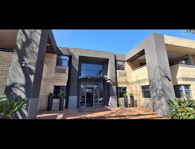 BUSINESS PROPERTY TO RENT IN BRYANSTON